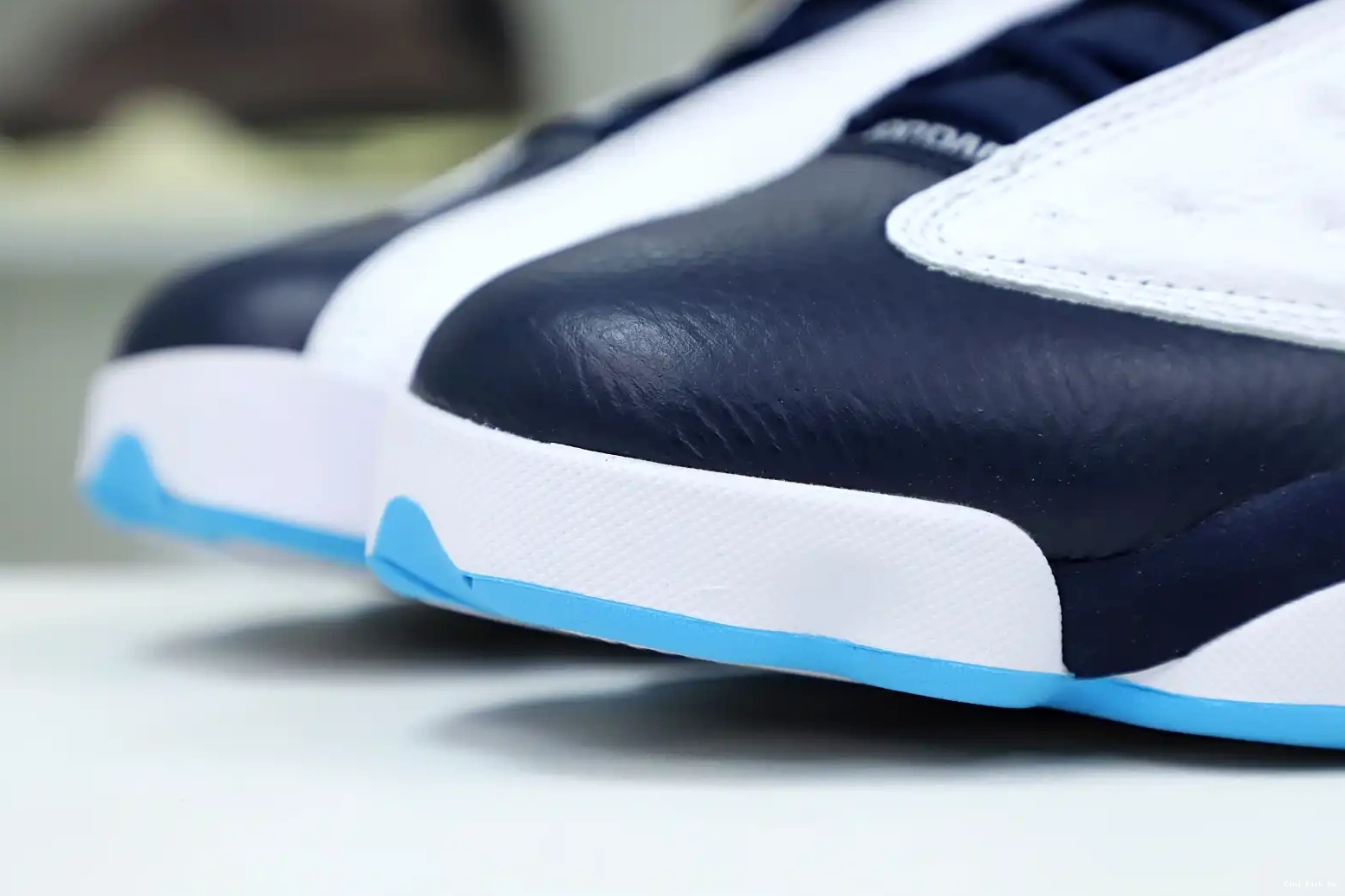 AIR Kimikick POWDER RETRO WHITE OBSIDIAN 13 JORDAN 414571-144 BLUE 0728